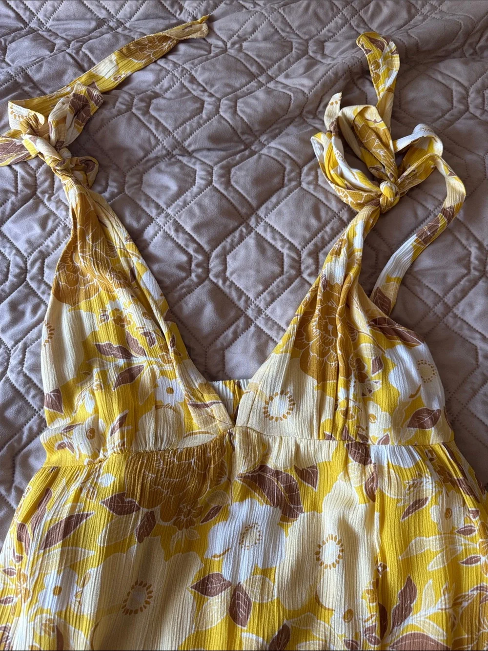 Abercrombie & Fitch Yellow Floral Tie-Shoulder Maxi Dress with White Accents